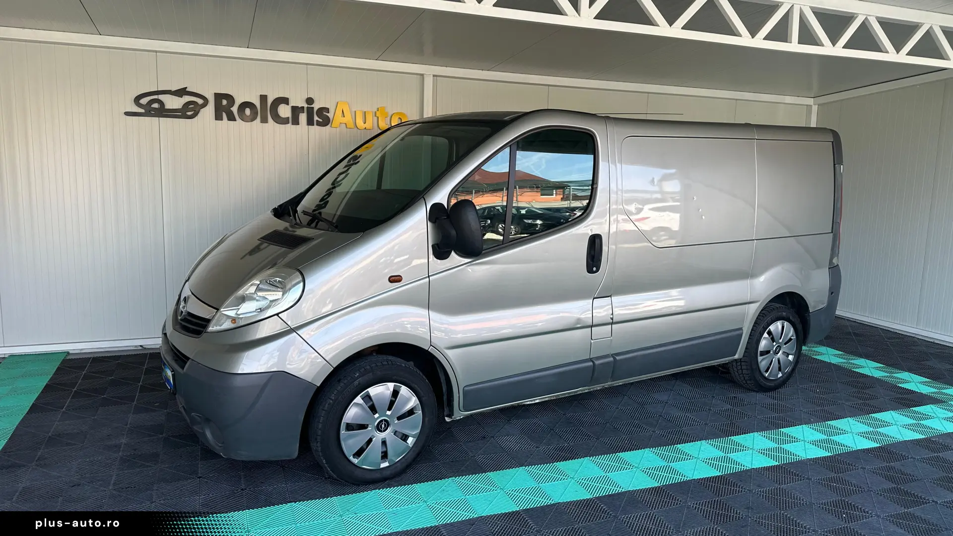 Opel Vivaro 2.0 Diesel 114 CP An 2008
