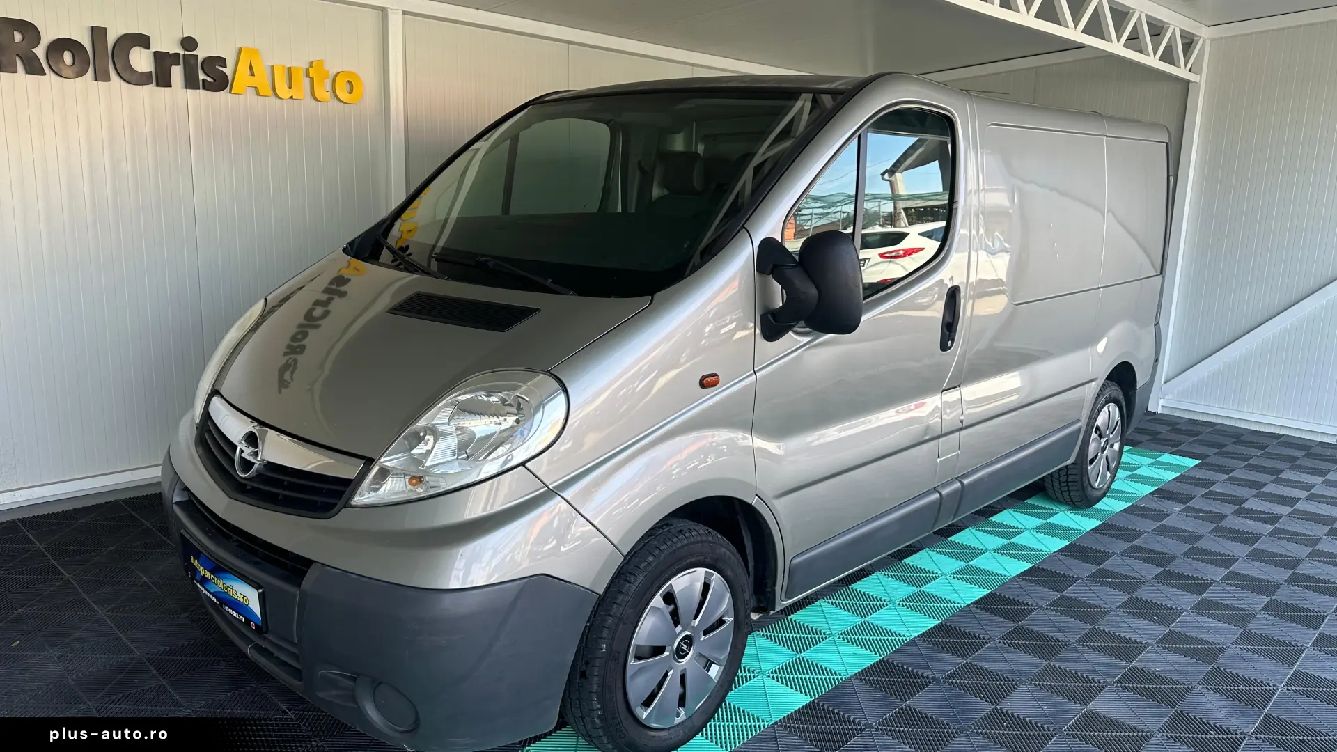 Opel Vivaro 2.0 Diesel 114 CP An 2008