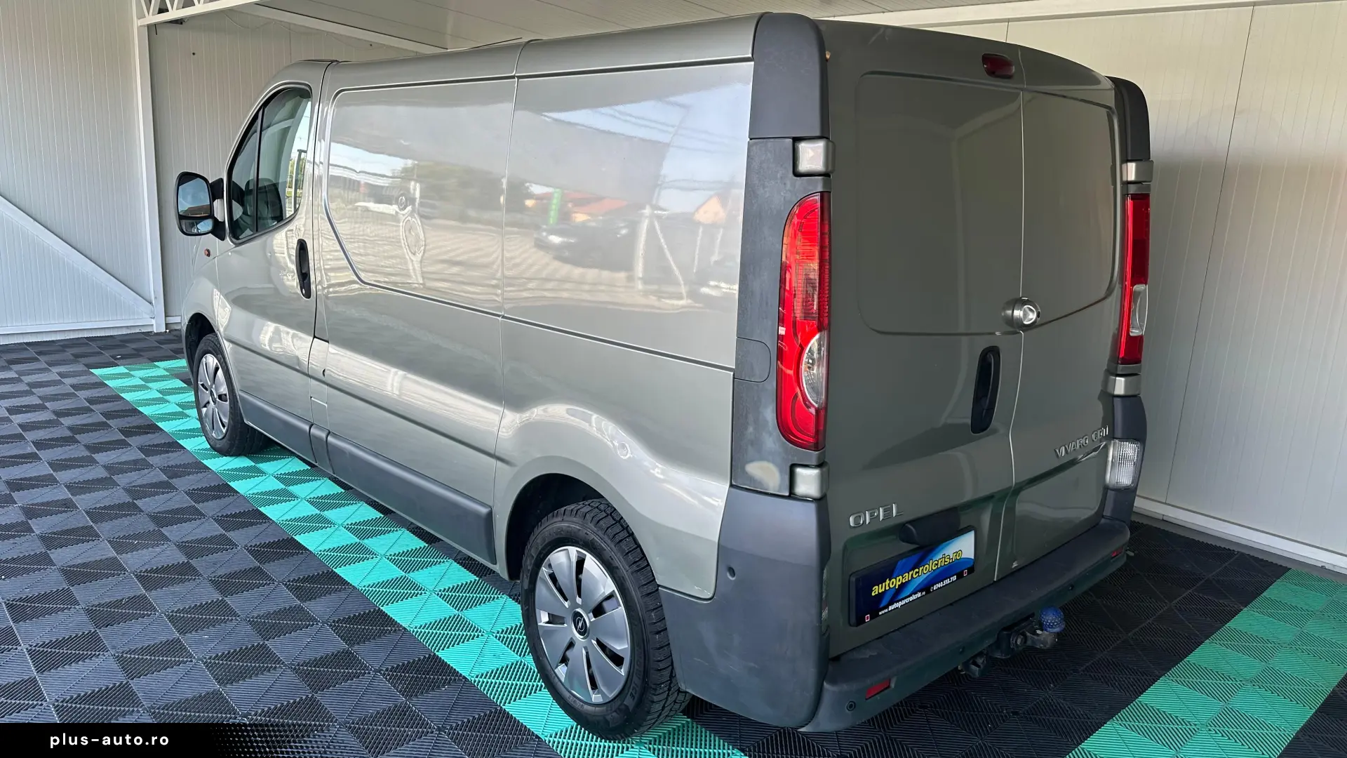 Opel Vivaro 2.0 Diesel 114 CP An 2008