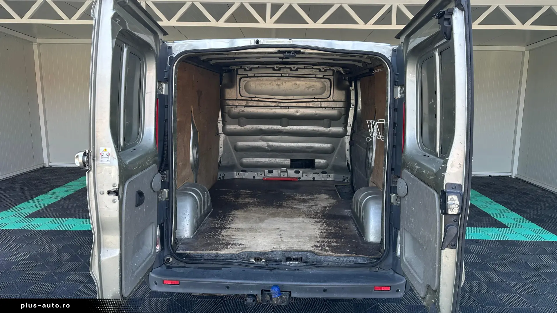 Opel Vivaro 2.0 Diesel 114 CP An 2008