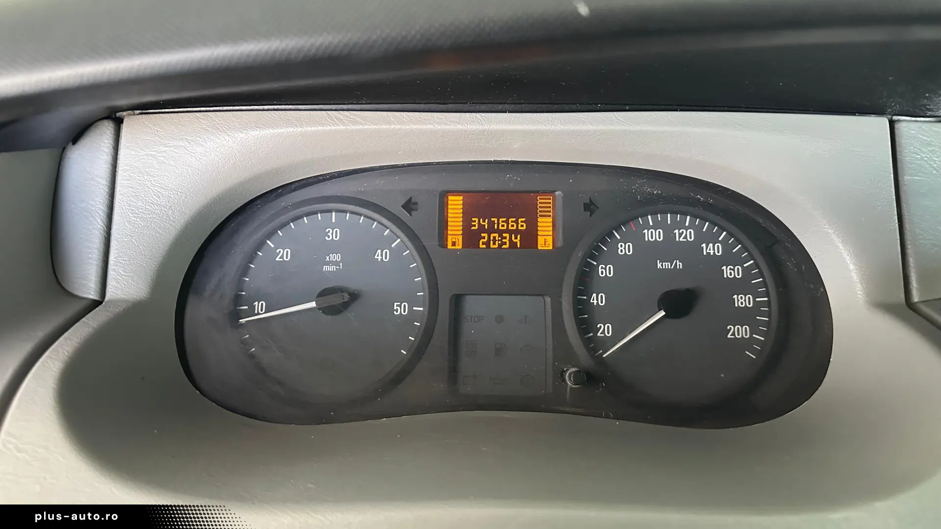 Opel Vivaro 2.0 Diesel 114 CP An 2008