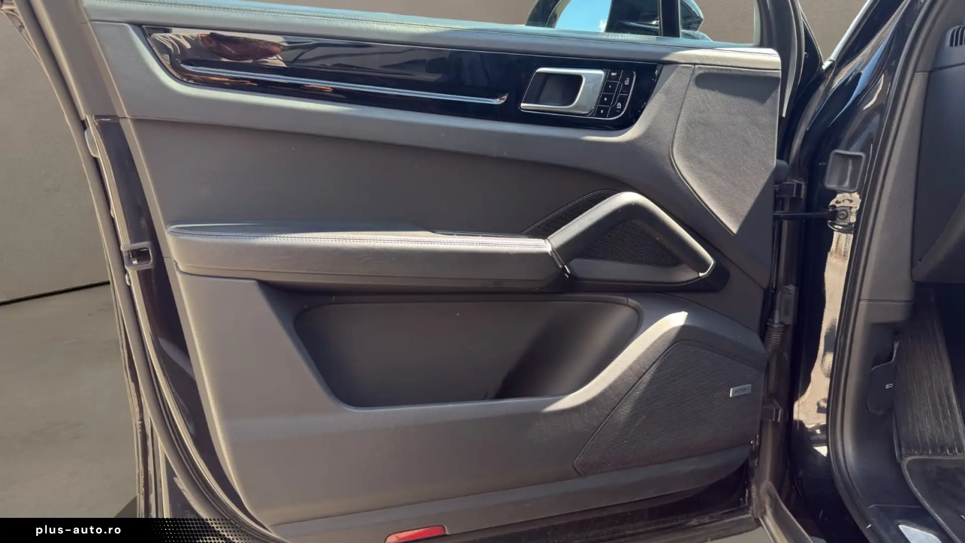 Porsche Cayenne E-Hybrid 22  Panoramic roof BOSE
