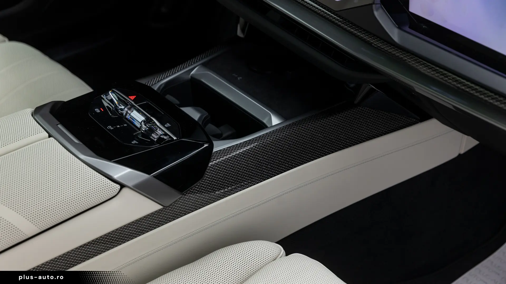 BMW 740 xDrive  IN STOC