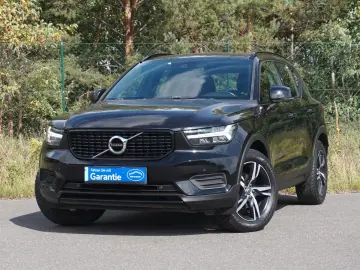 VOLVO XC40 T3 R-Design