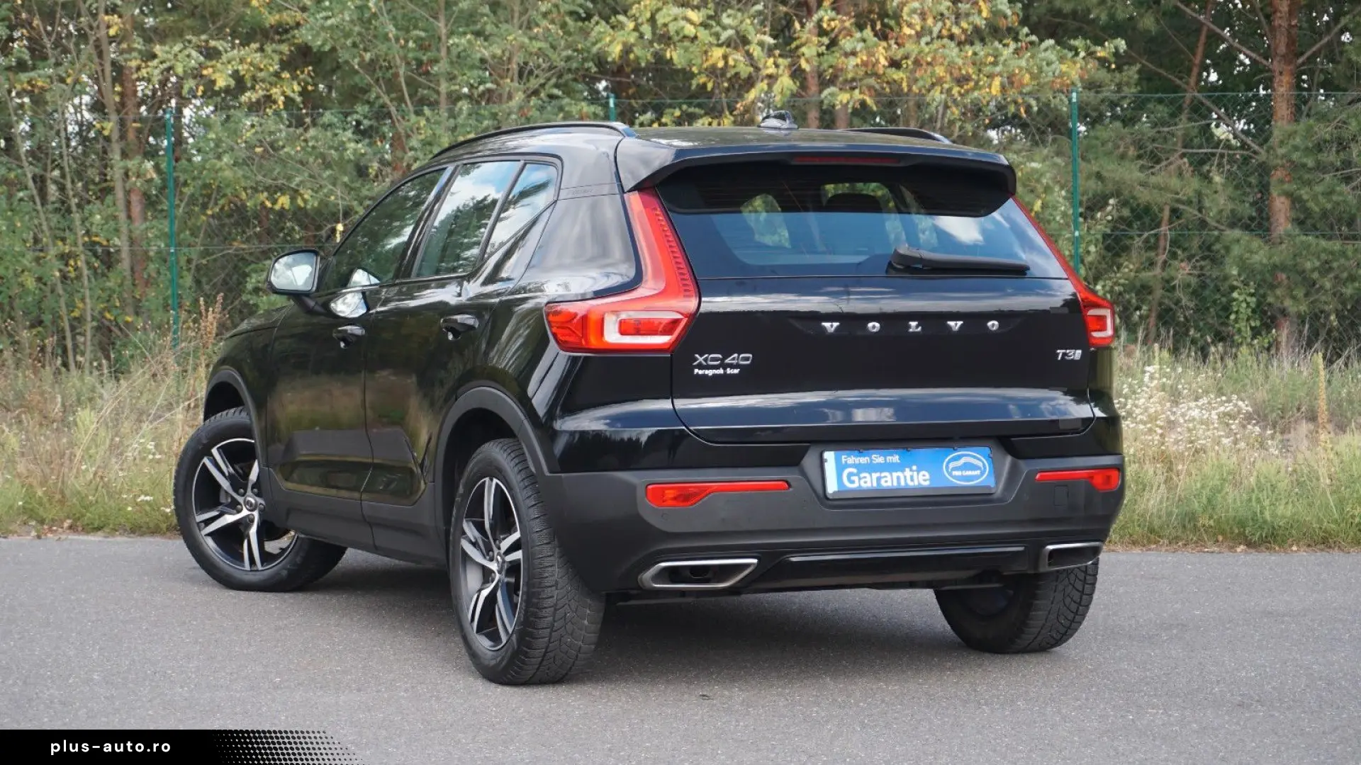 VOLVO XC40 T3 R-Design