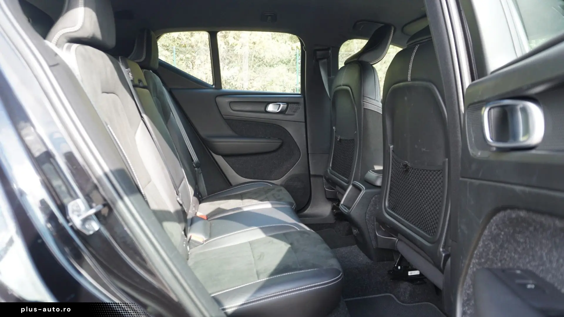 VOLVO XC40 T3 R-Design