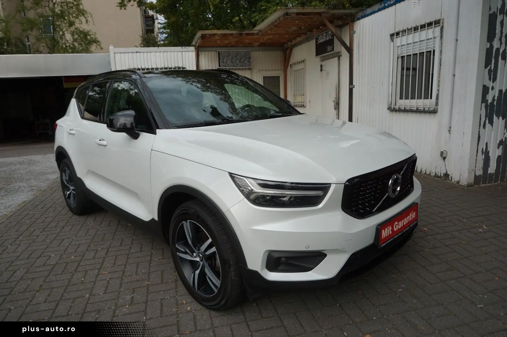 VOLVO XC40 T3 R Design Geartronic SHZ KAM NAVI APP