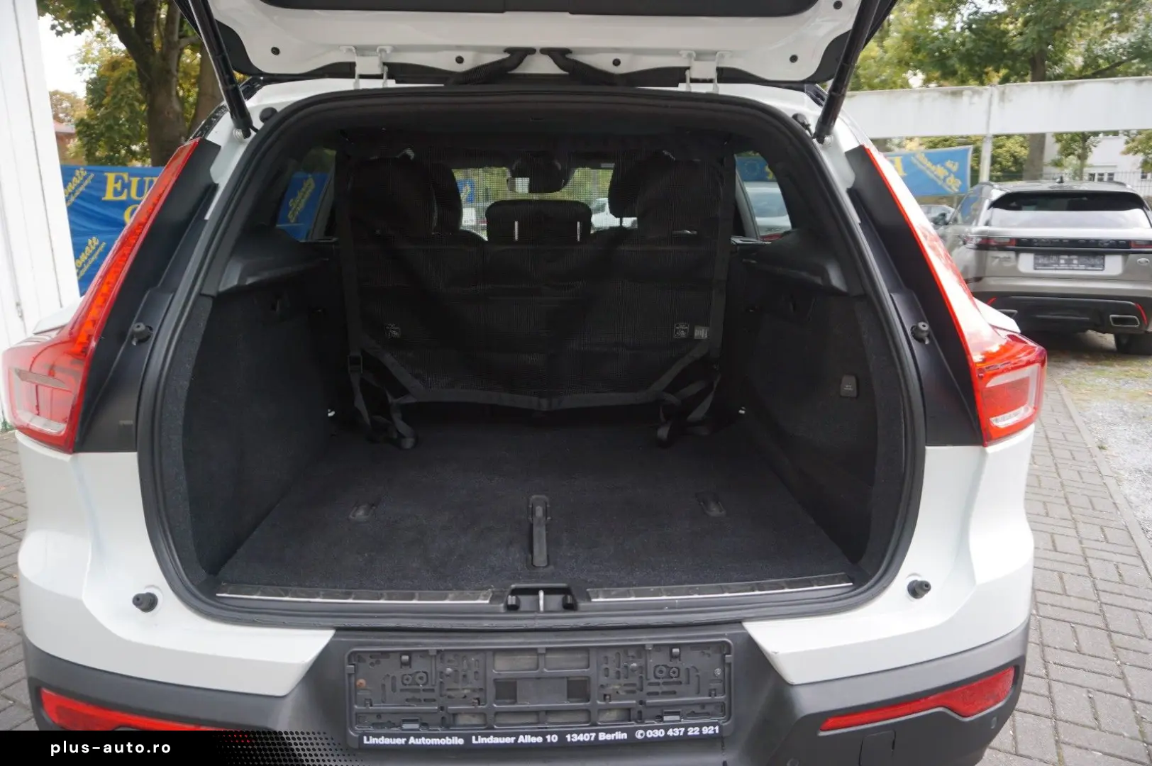 VOLVO XC40 T3 R Design Geartronic SHZ KAM NAVI APP