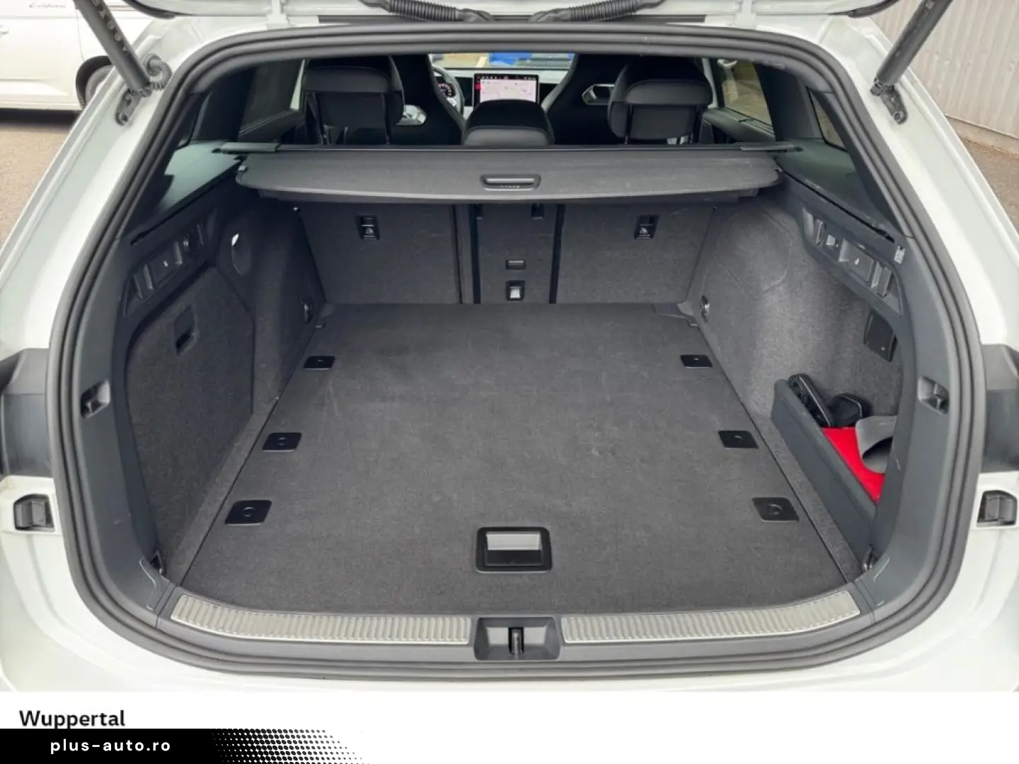 VW Passat Variant 2.0 TDI DSG R Line Black Style AH