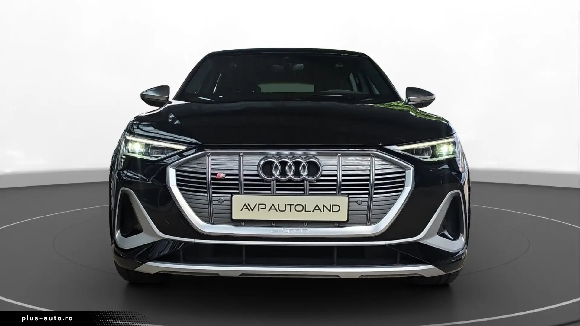 Audi e-tron S quattro AIR SUSPENSION • MATRIX LED