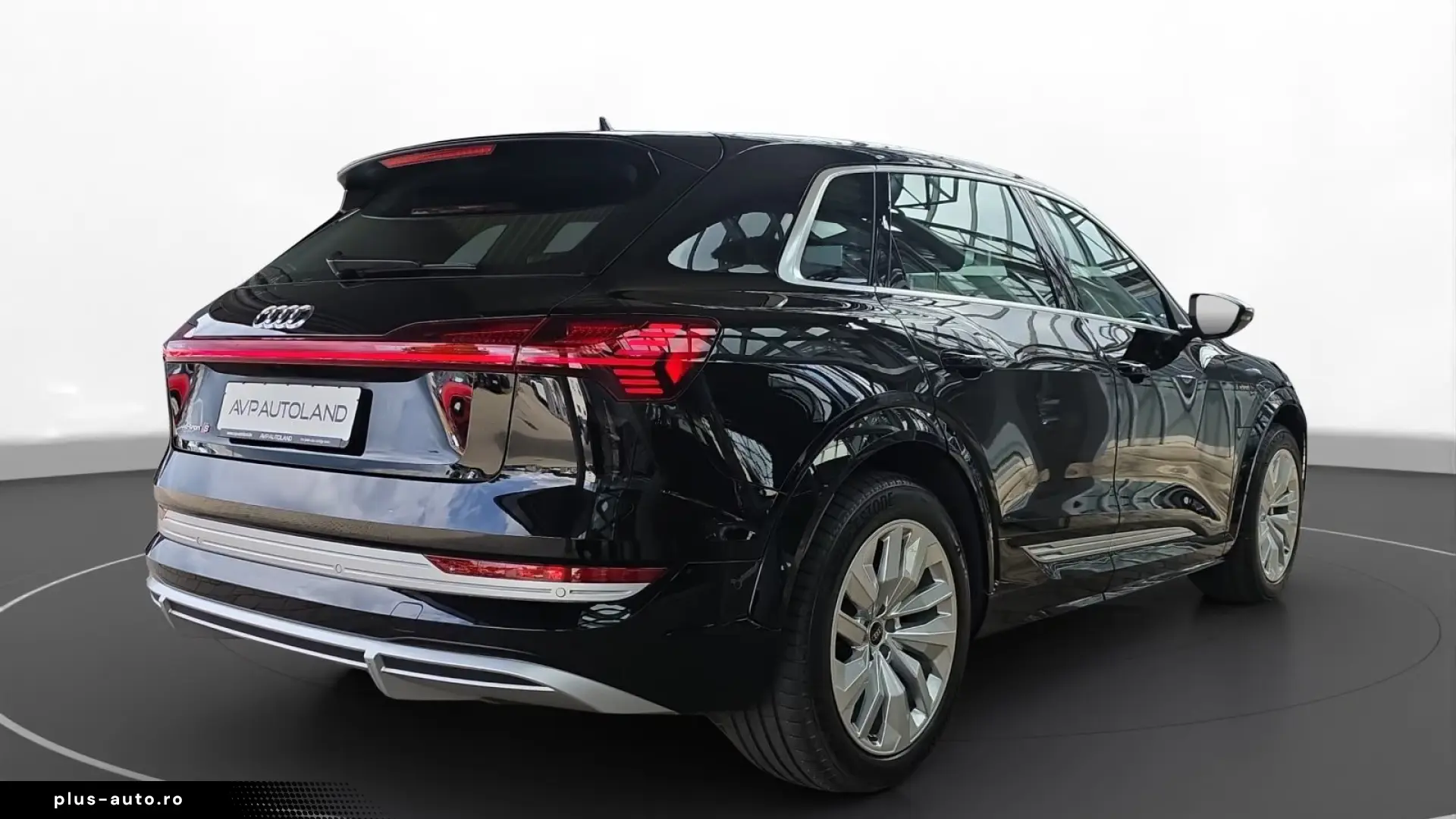 Audi e-tron S quattro AIR SUSPENSION • MATRIX LED