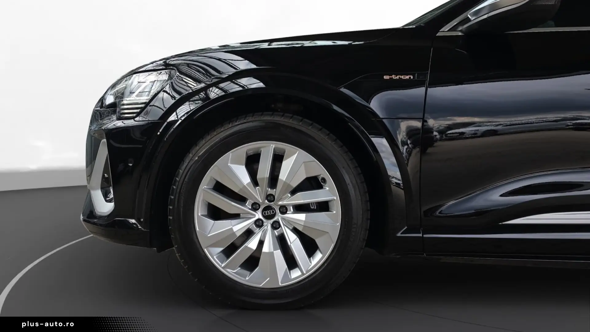 Audi e-tron S quattro AIR SUSPENSION • MATRIX LED