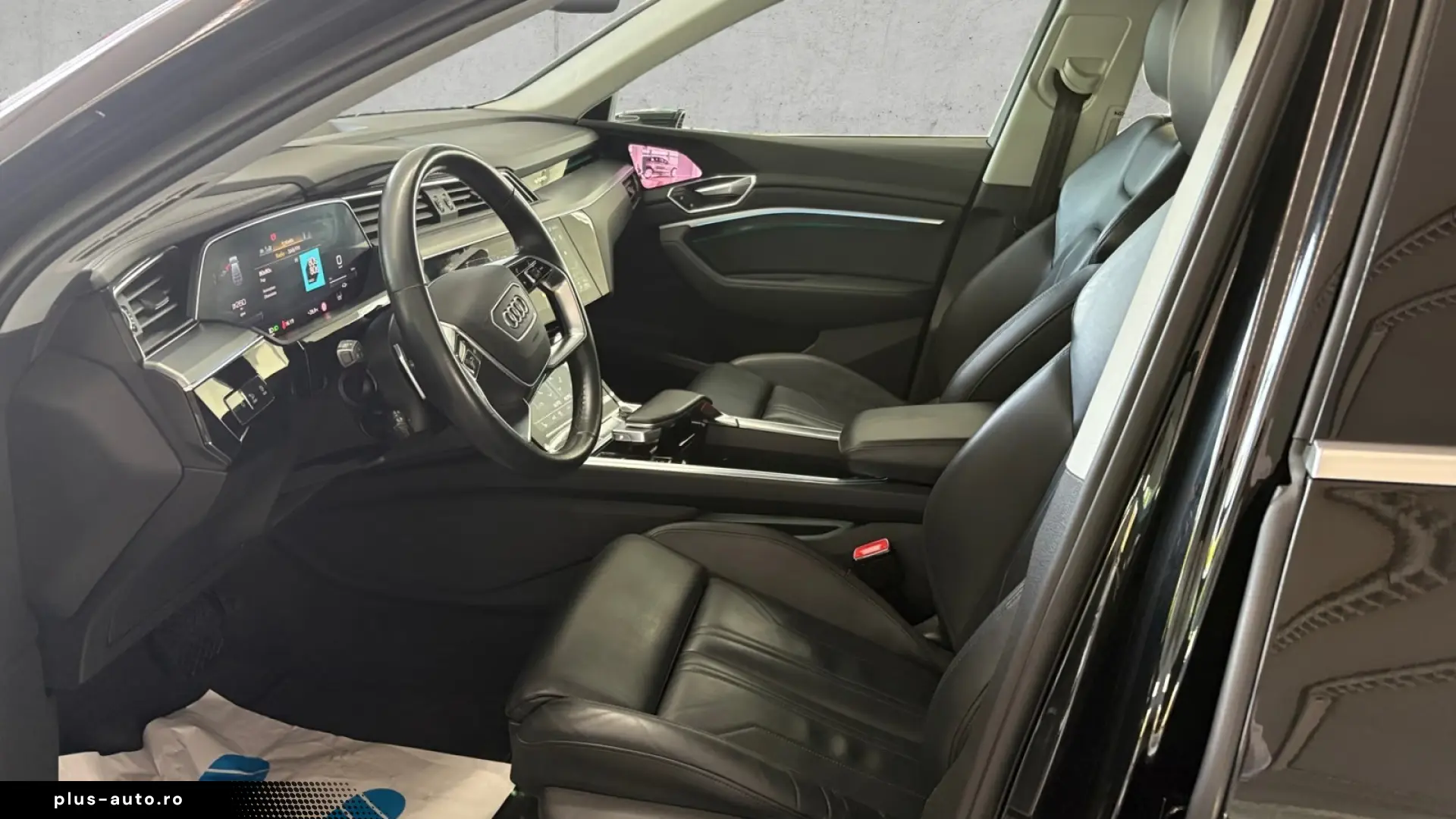 Audi e-tron Sportback 55 quattro advanced   NIGHT VISION
