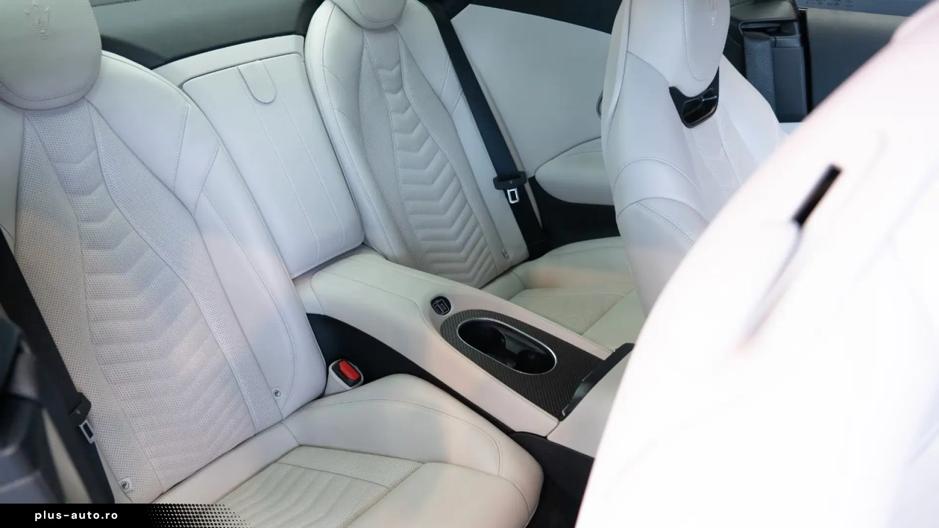 Maserati GranTurismo Trofeo   AWD • AIR SUSPENSION