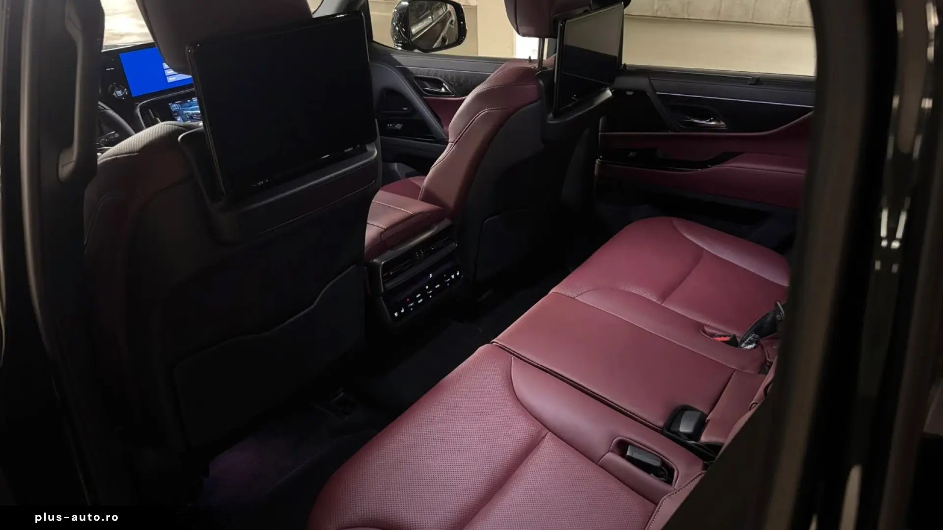 LEXUS LX 600   7 LOCURI • MARK LEVINSON