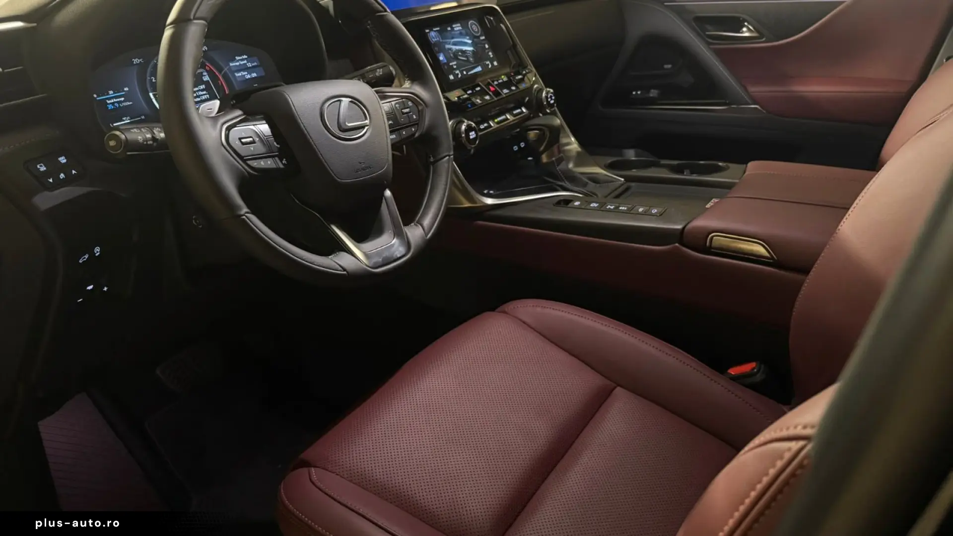 LEXUS LX 600   7 LOCURI • MARK LEVINSON