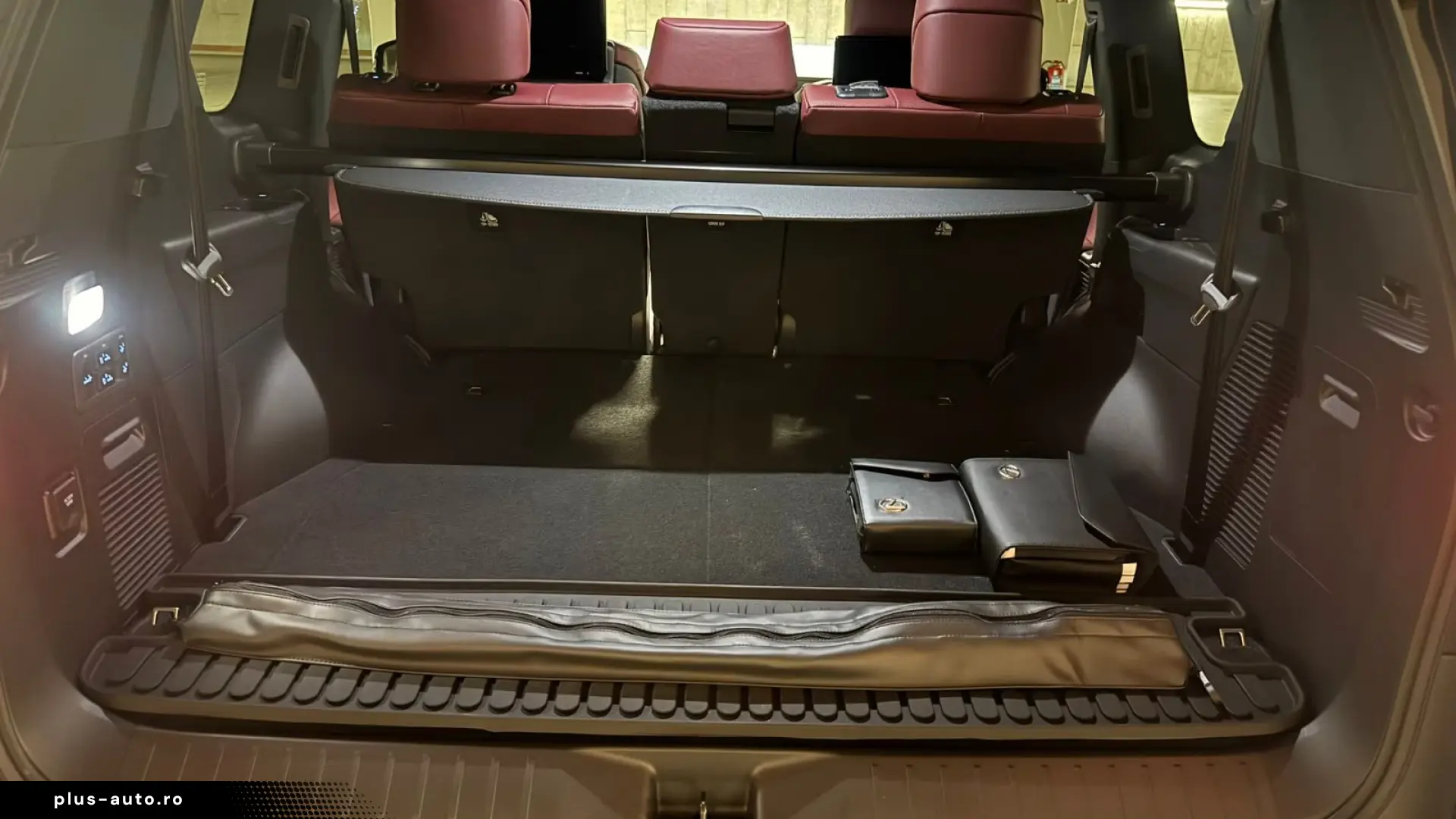 LEXUS LX 600   7 LOCURI • MARK LEVINSON
