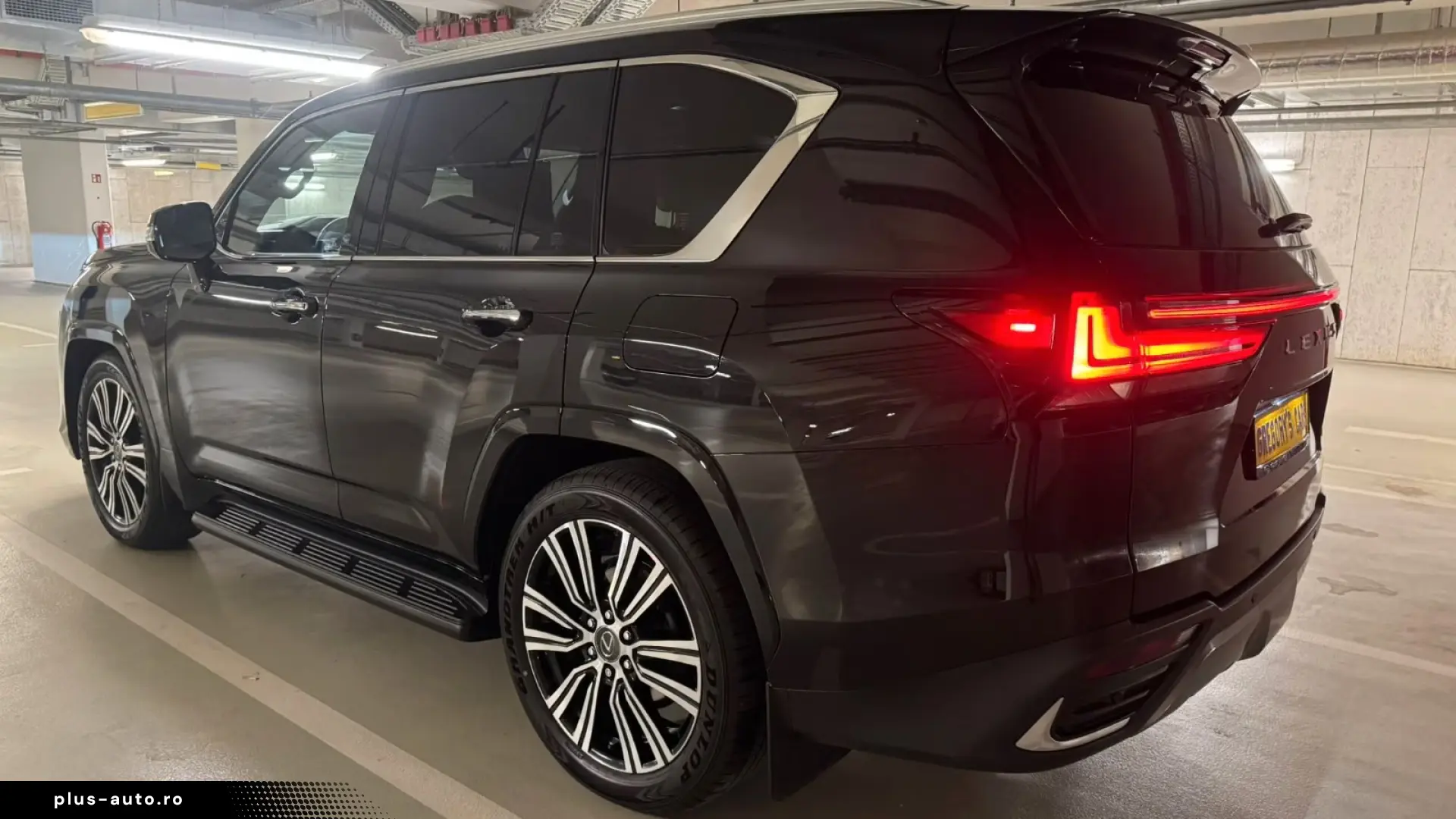 LEXUS LX 600   7 LOCURI • MARK LEVINSON