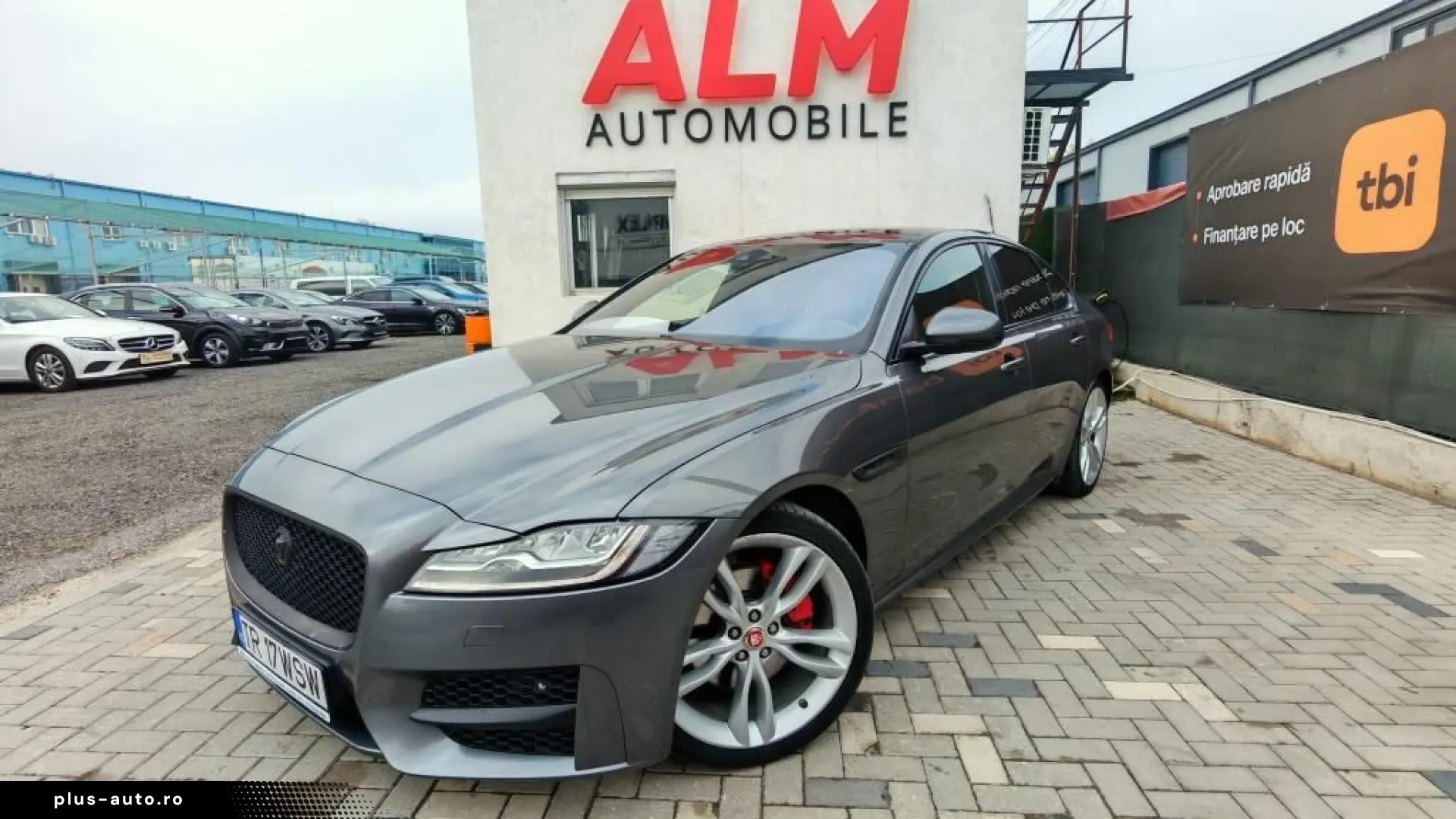Jaguar XF R-Dynamic Automat Diesel 2017 - Rate   Credit   Ga