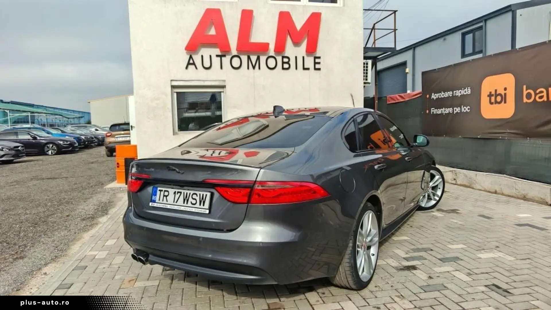 Jaguar XF R-Dynamic Automat Diesel 2017 - Rate   Credit   Ga