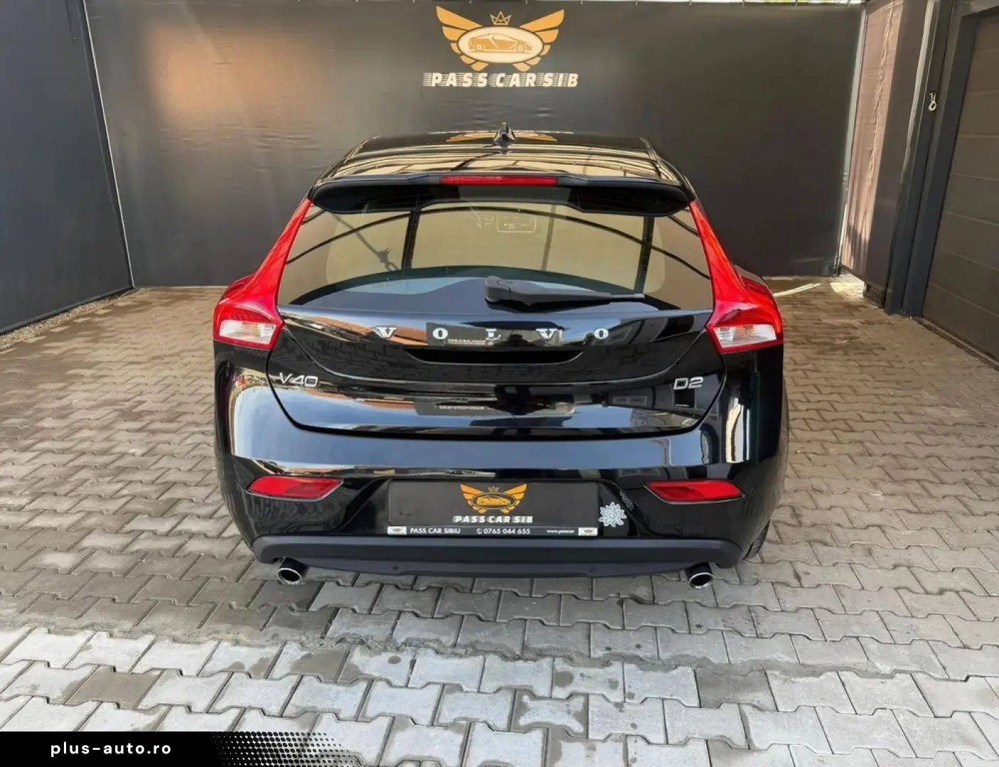 Volvo V40