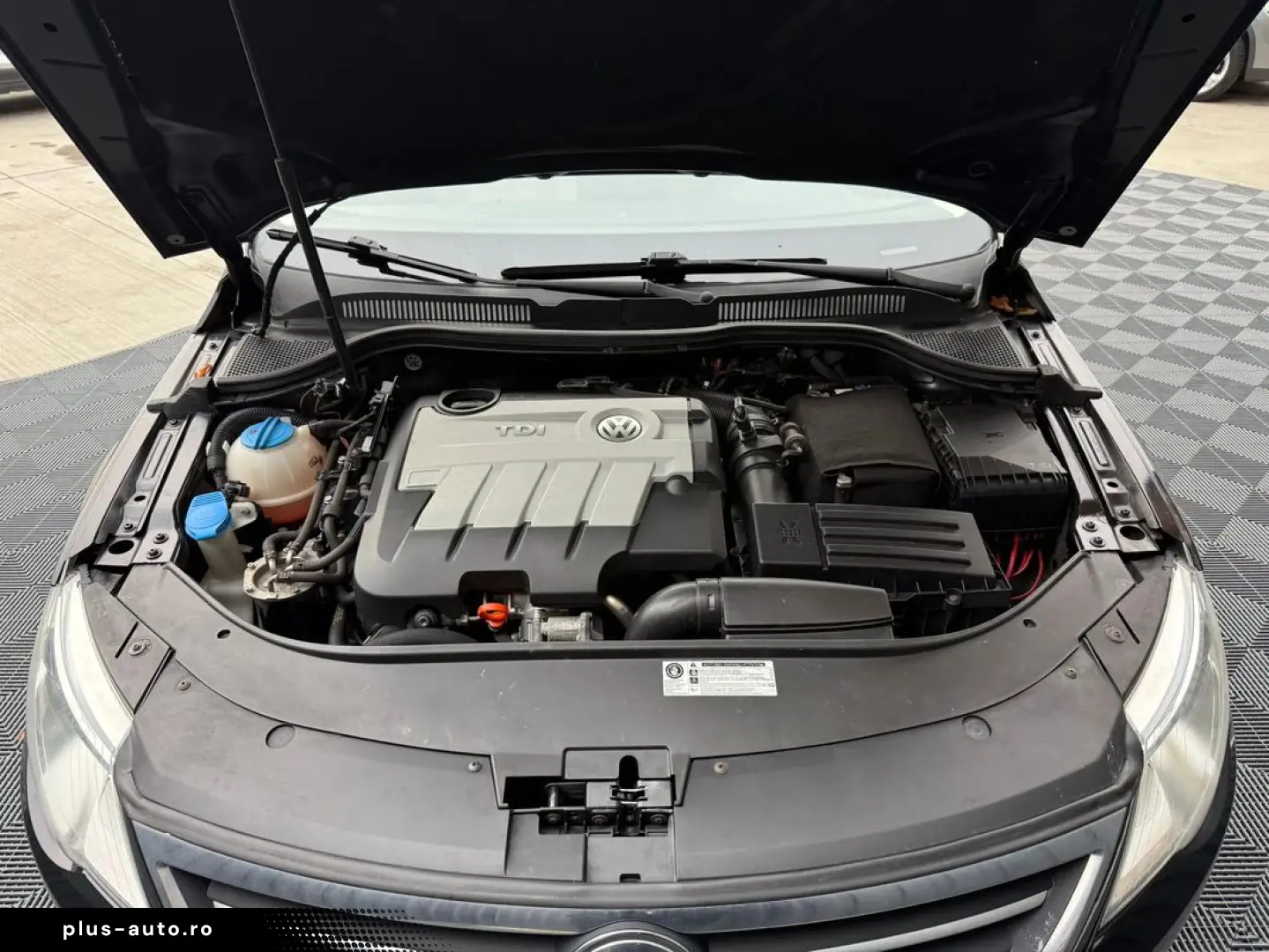Volkswagen Passat-Cc