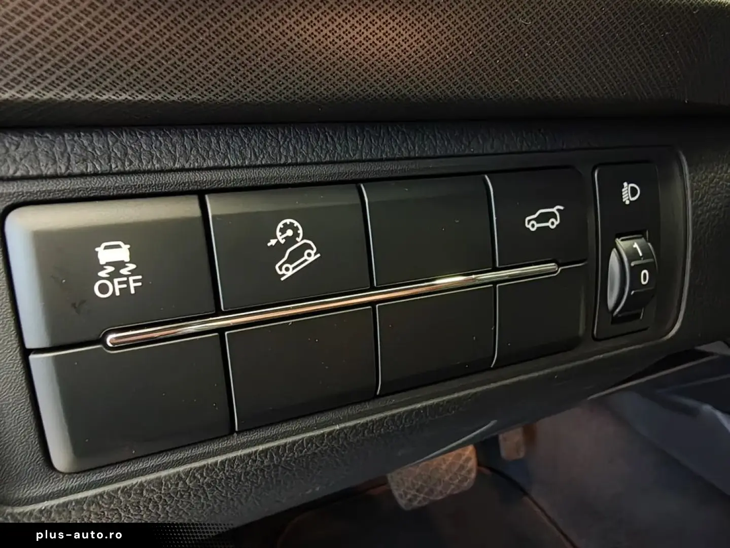 Kg-Mobility Rexton
