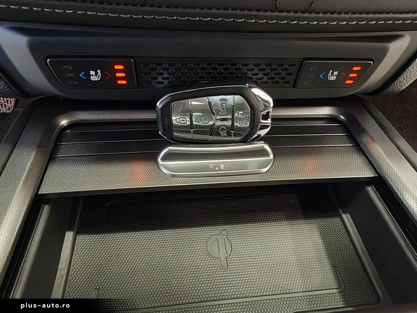 Kg-Mobility Rexton