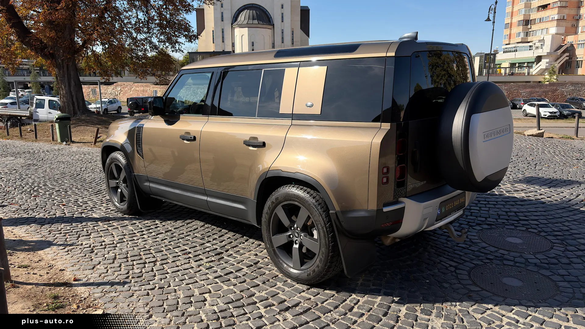 Land Rover Defender 110 D200 2020 AWD Automată 65.000 KM