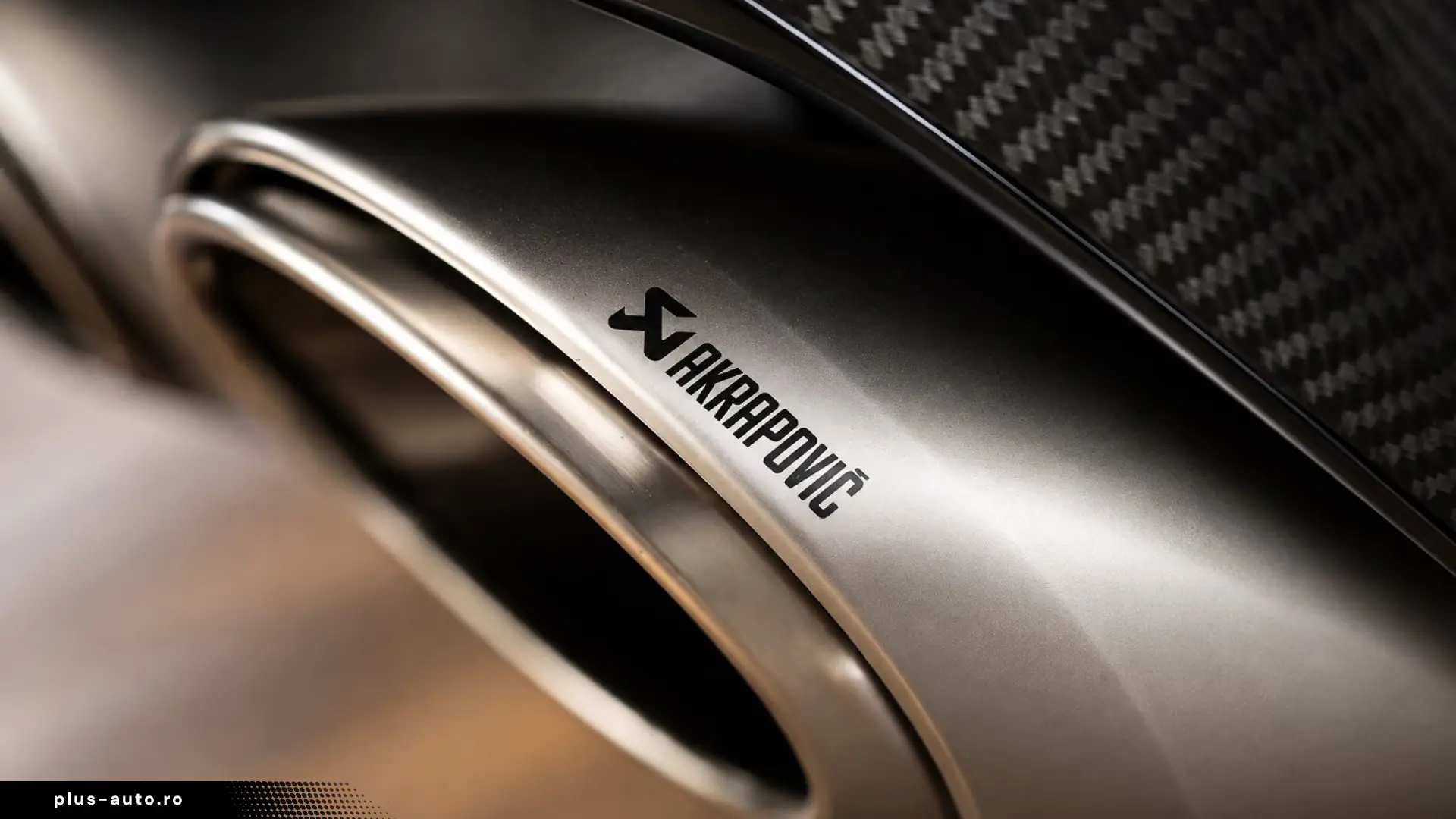 Lamborghini Urus Performante 4x4 –  Carbon  Alcantara