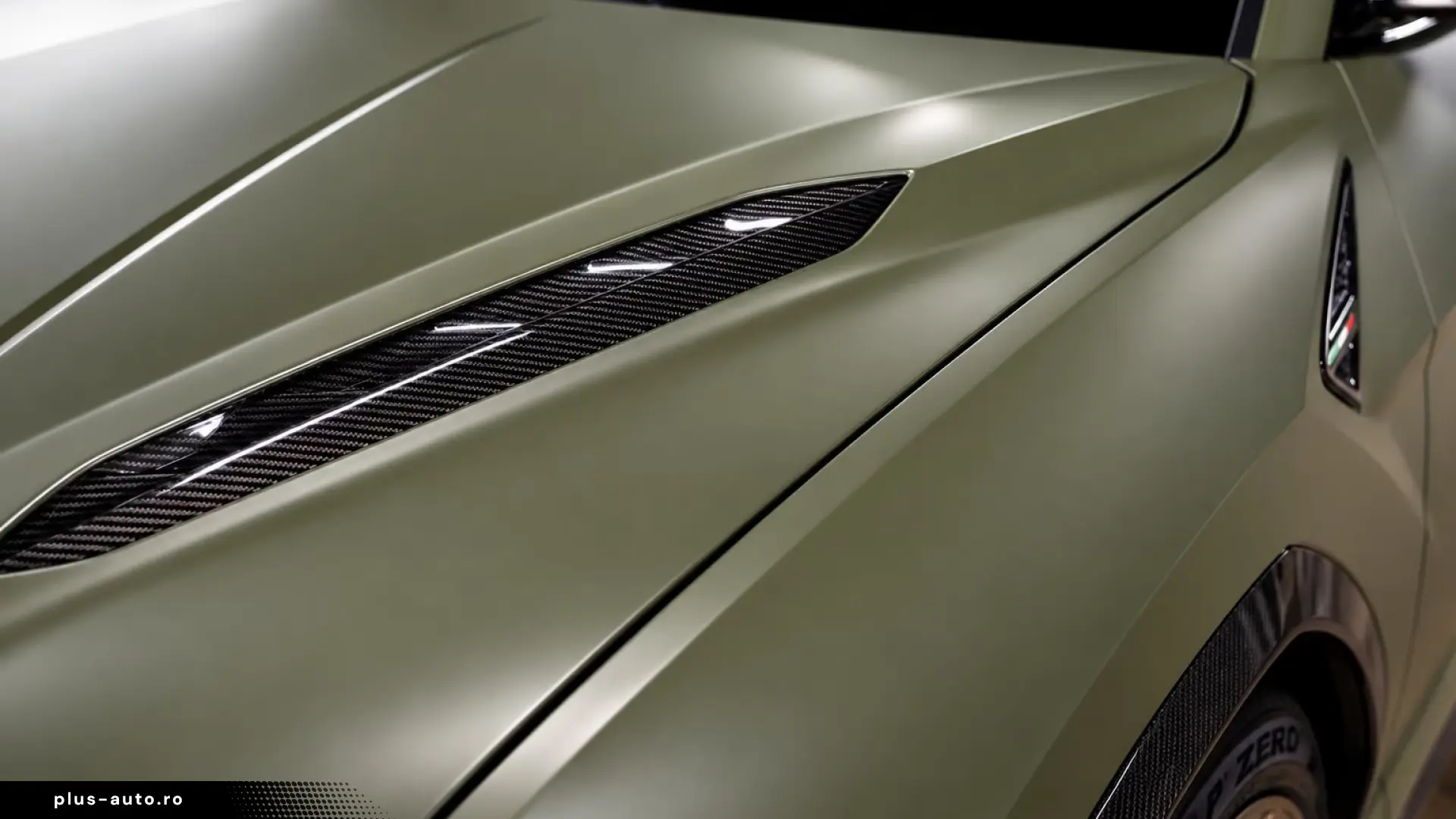 Lamborghini Urus Performante 4x4 –  Carbon  Alcantara