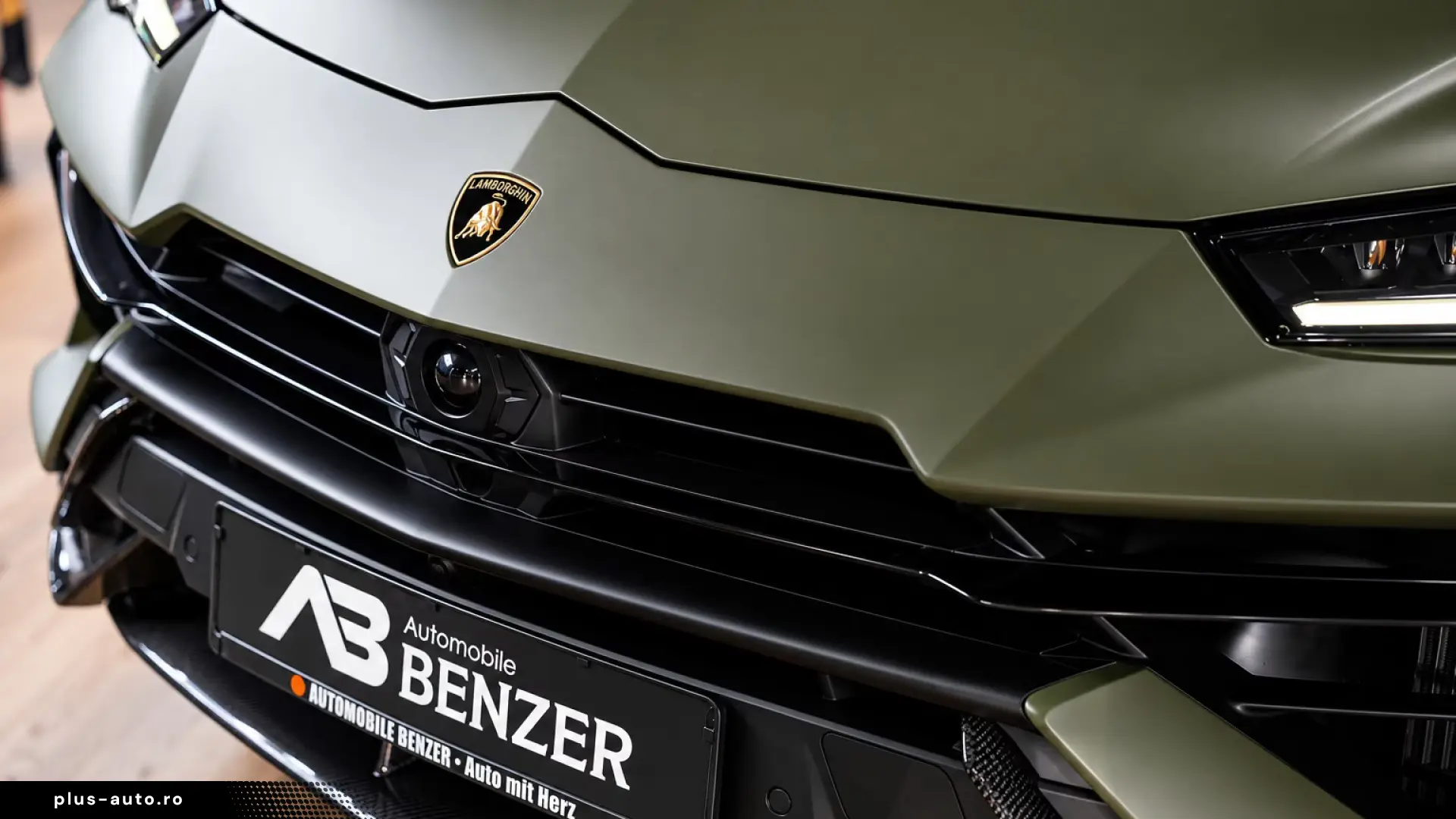 Lamborghini Urus Performante 4x4 –  Carbon  Alcantara