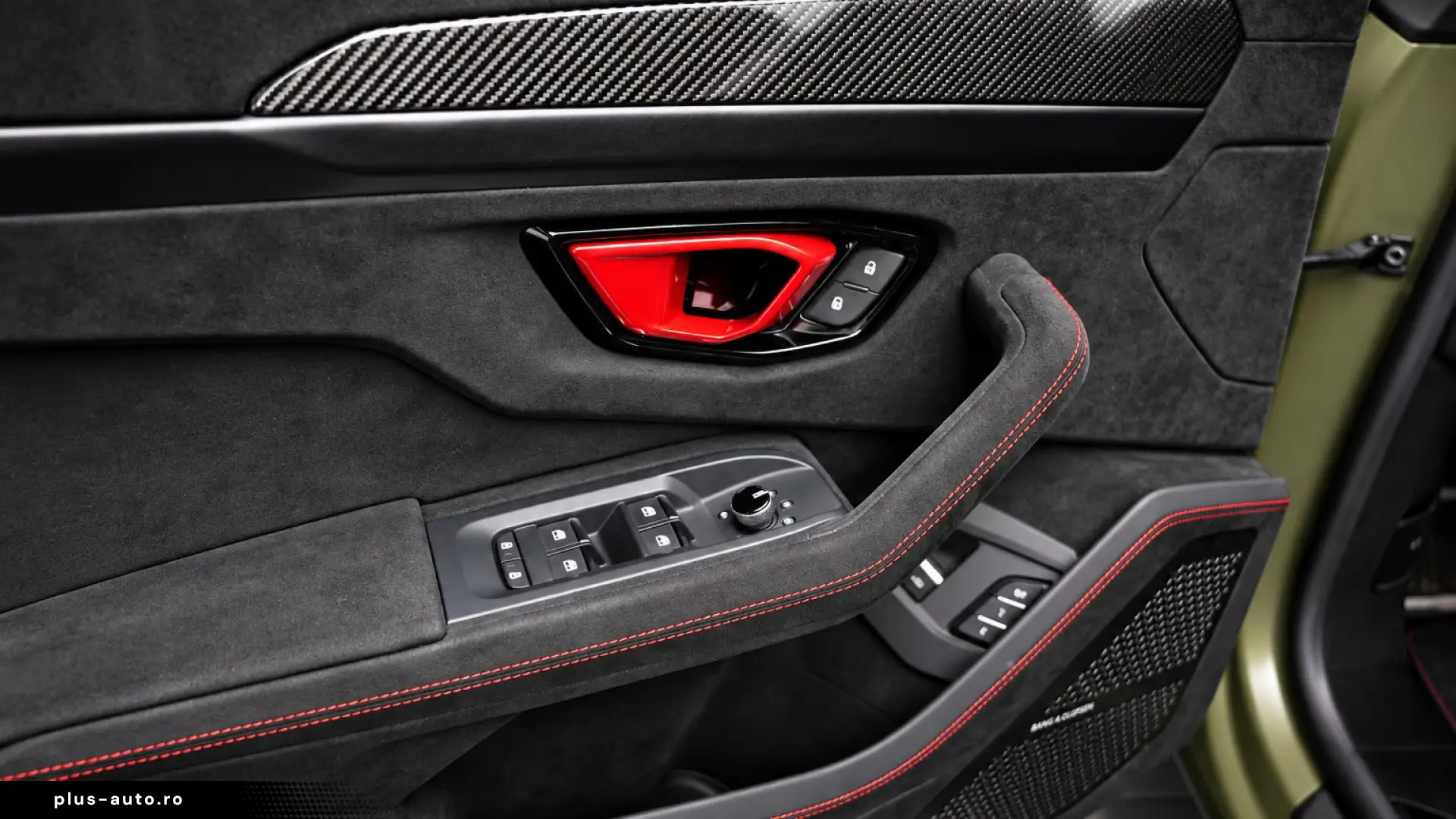 Lamborghini Urus Performante 4x4 –  Carbon  Alcantara