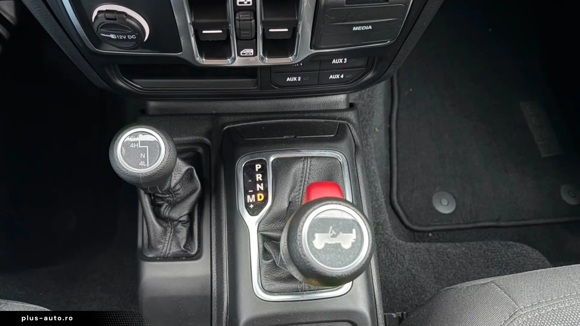 Jeep Wrangler Sport 2.0 Turbo 272 CP 4x4