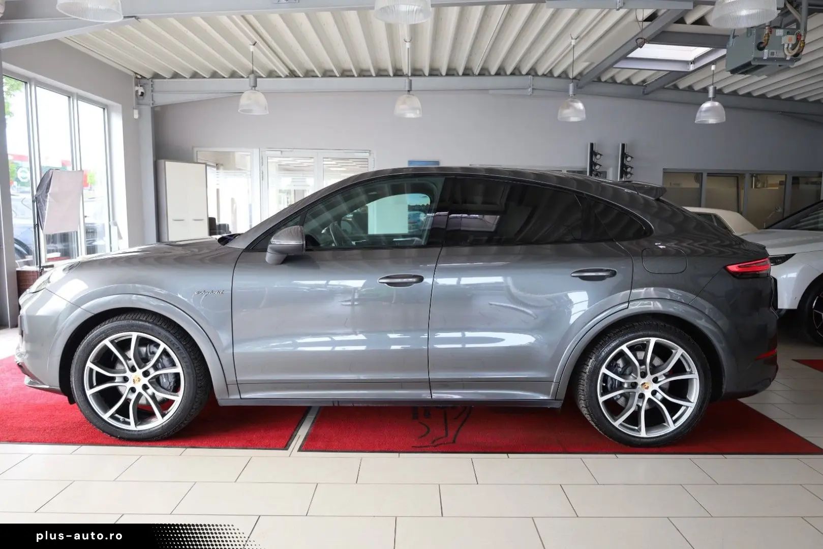 PORSCHE Cayenne Coupe E-Hybrid Sport-Design-Paket
