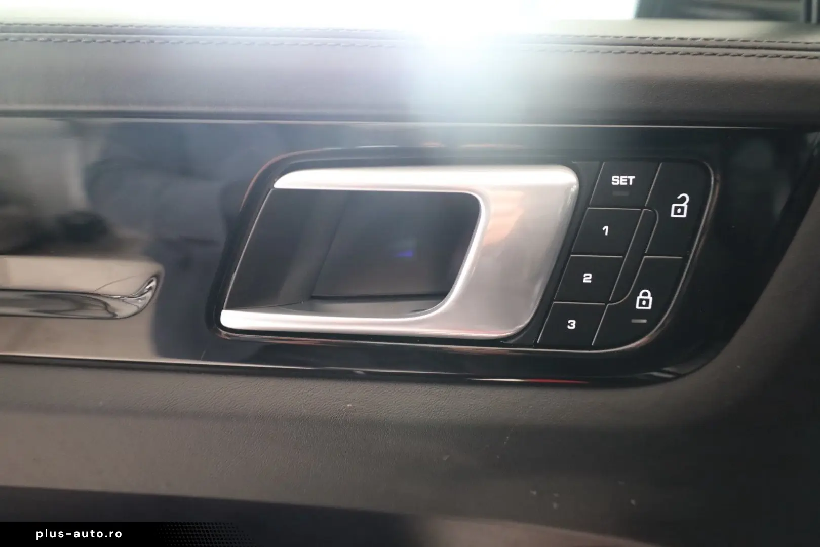 PORSCHE Cayenne Coupe E-Hybrid Sport-Design-Paket