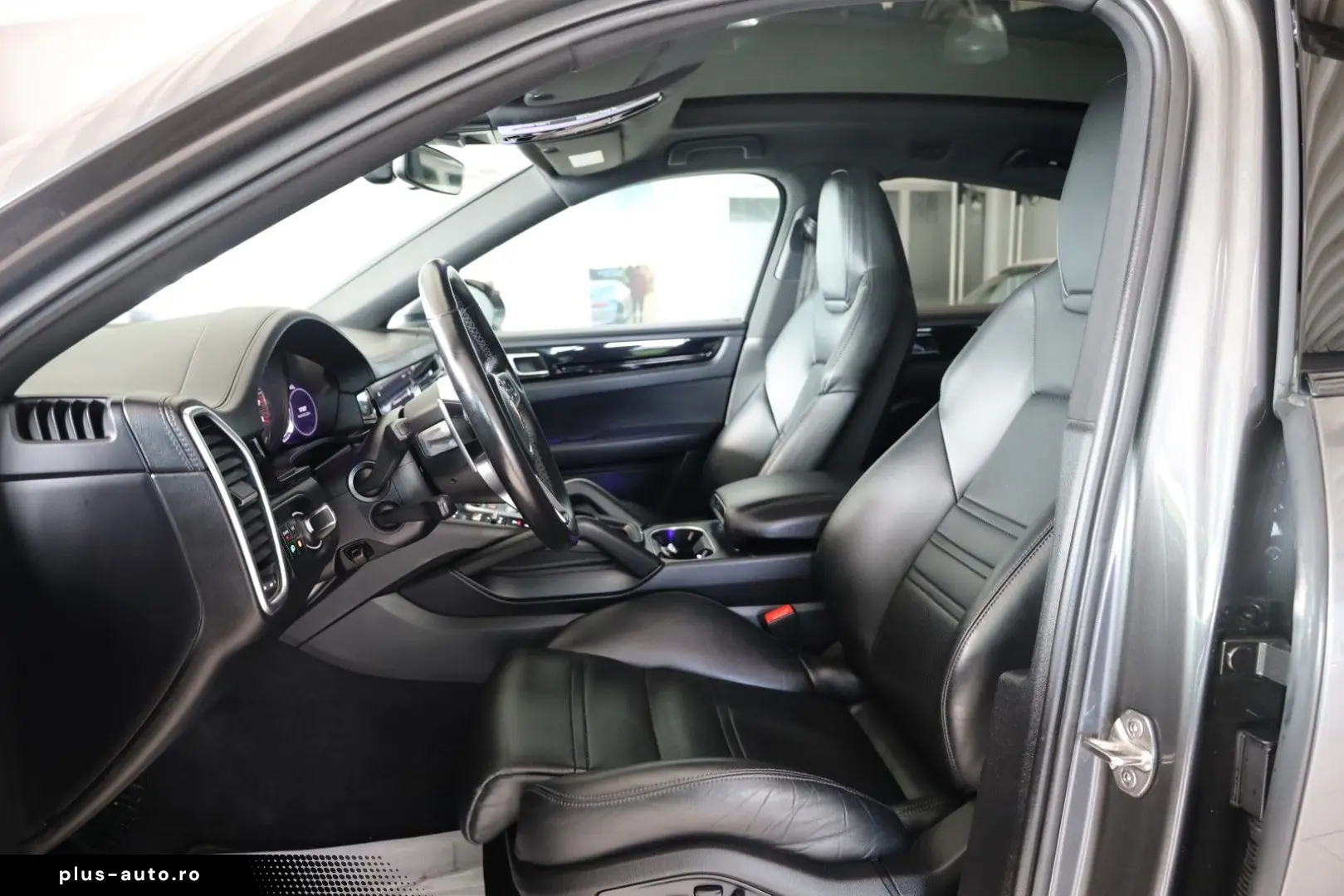 PORSCHE Cayenne Coupe E-Hybrid Sport-Design-Paket