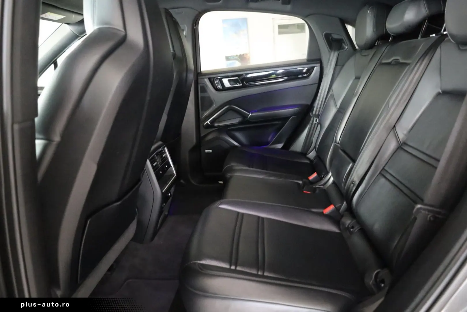PORSCHE Cayenne Coupe E-Hybrid Sport-Design-Paket