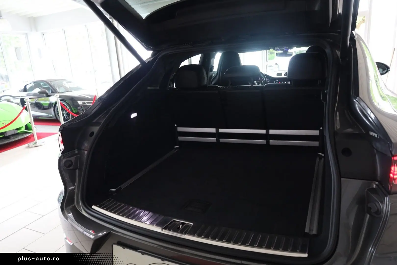 PORSCHE Cayenne Coupe E-Hybrid Sport-Design-Paket