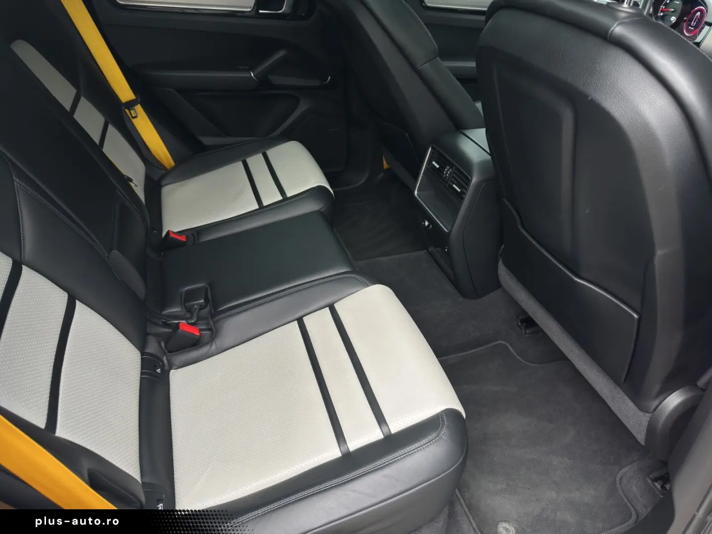 PORSCHE Cayenne Coupé Platinum Edition LUFT HUD BOSE