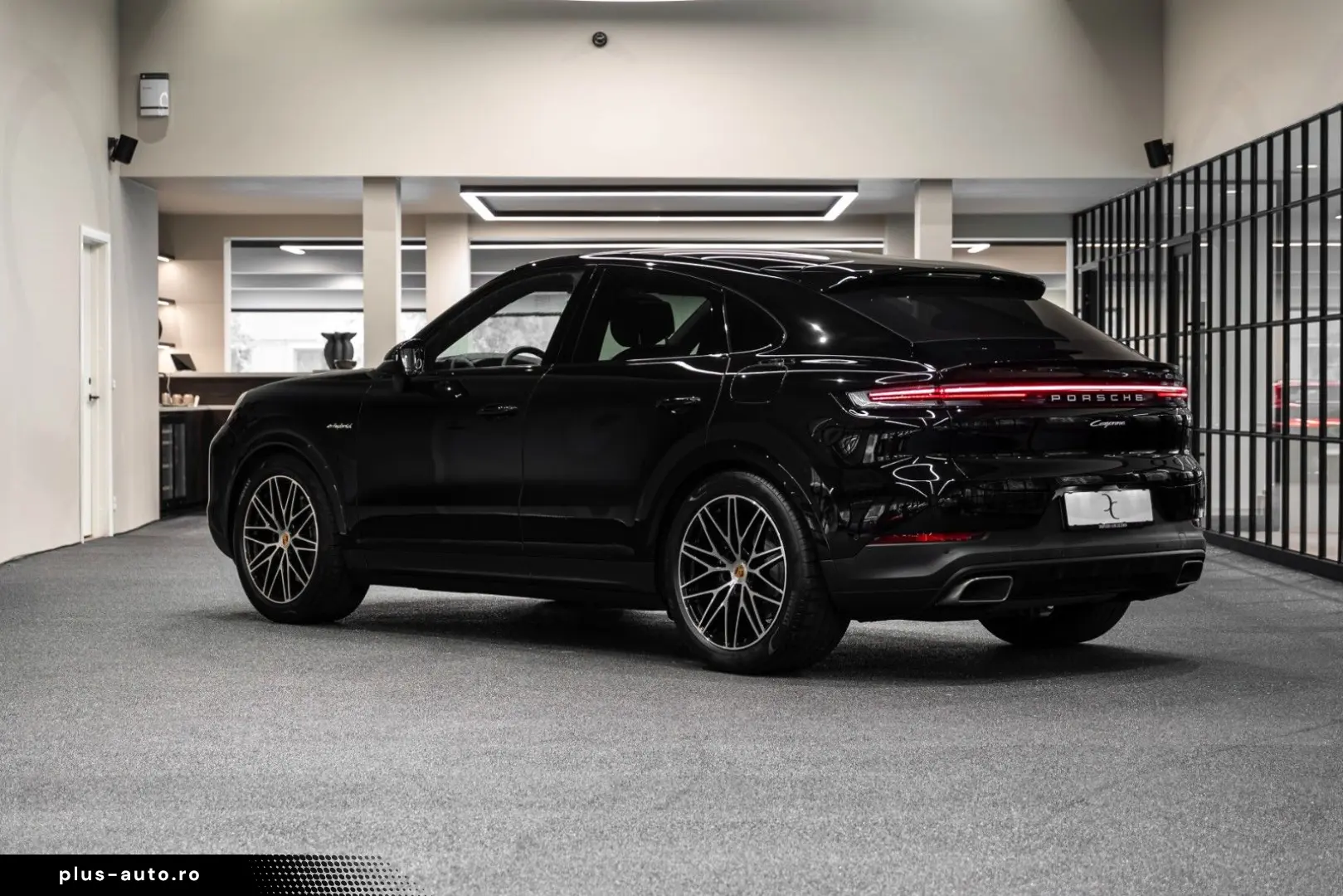 PORSCHE Cayenne Coupe E-Hybrid  BOSE  PASM  Panorama