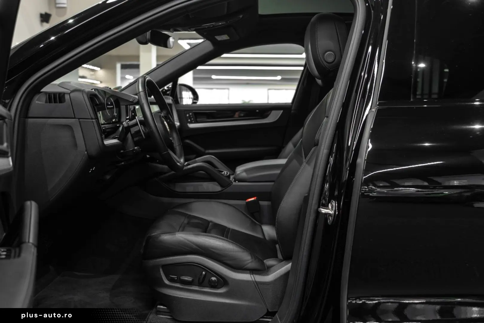 PORSCHE Cayenne Coupe E-Hybrid  BOSE  PASM  Panorama