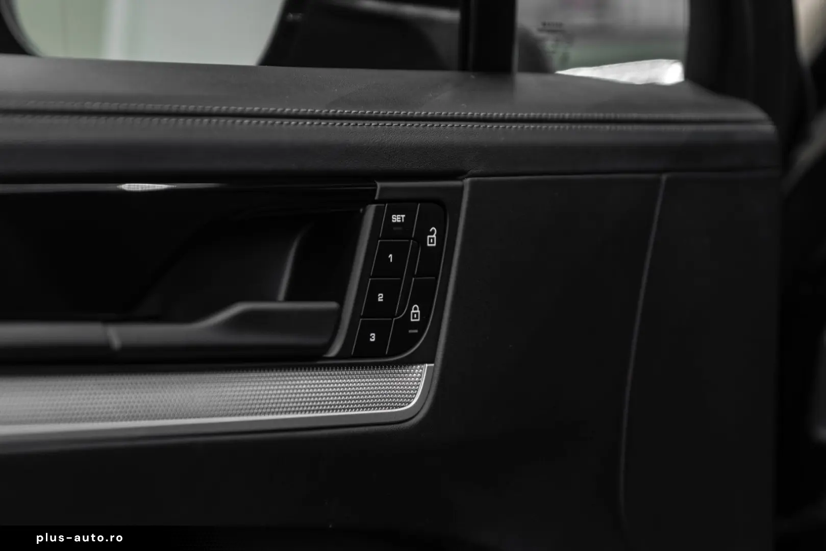 PORSCHE Cayenne Coupe E-Hybrid  BOSE  PASM  Panorama