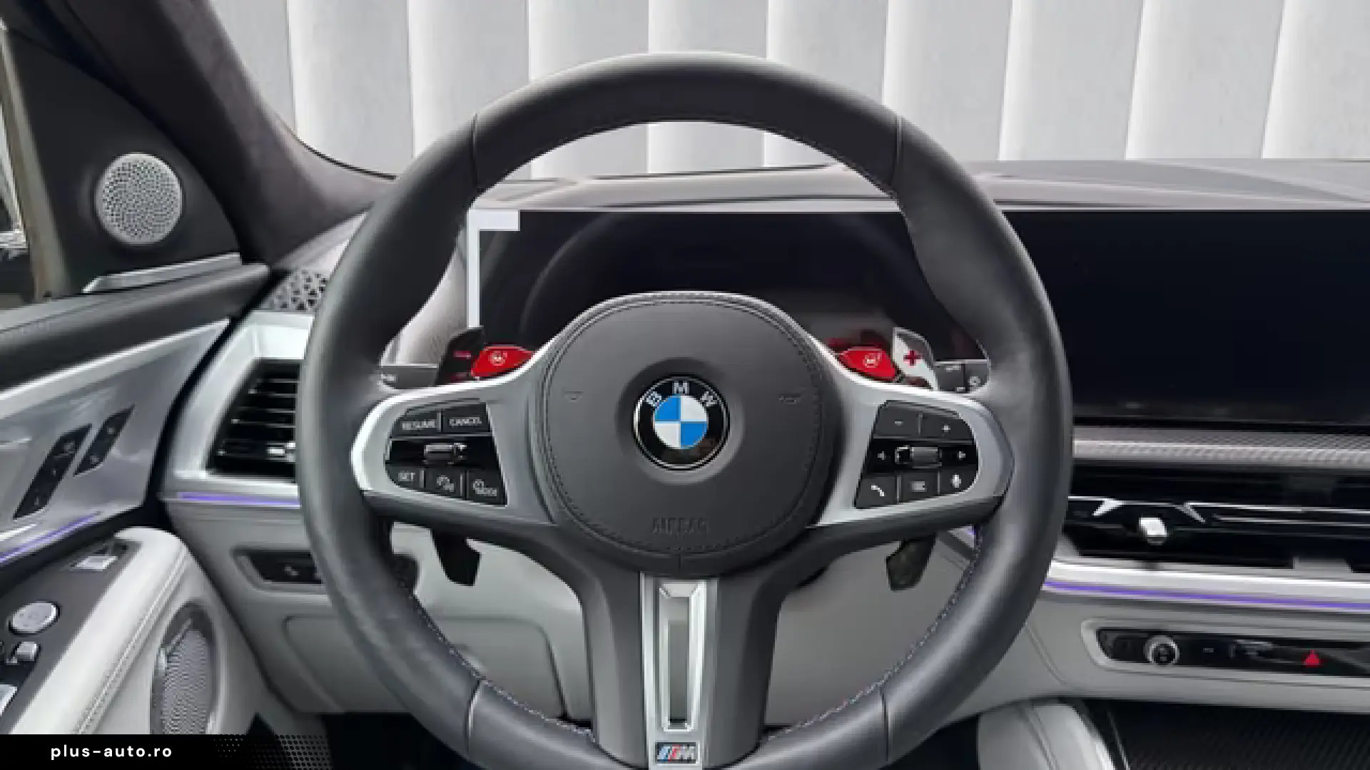 BMW XM 50E  Bowers&Wilkins