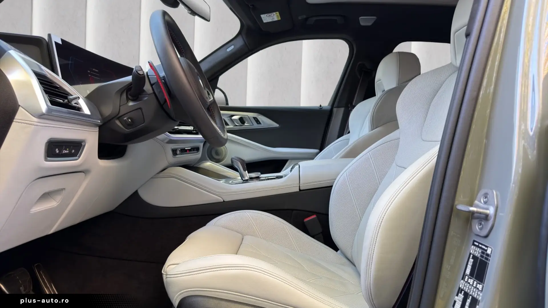 BMW XM 50E  Bowers&Wilkins