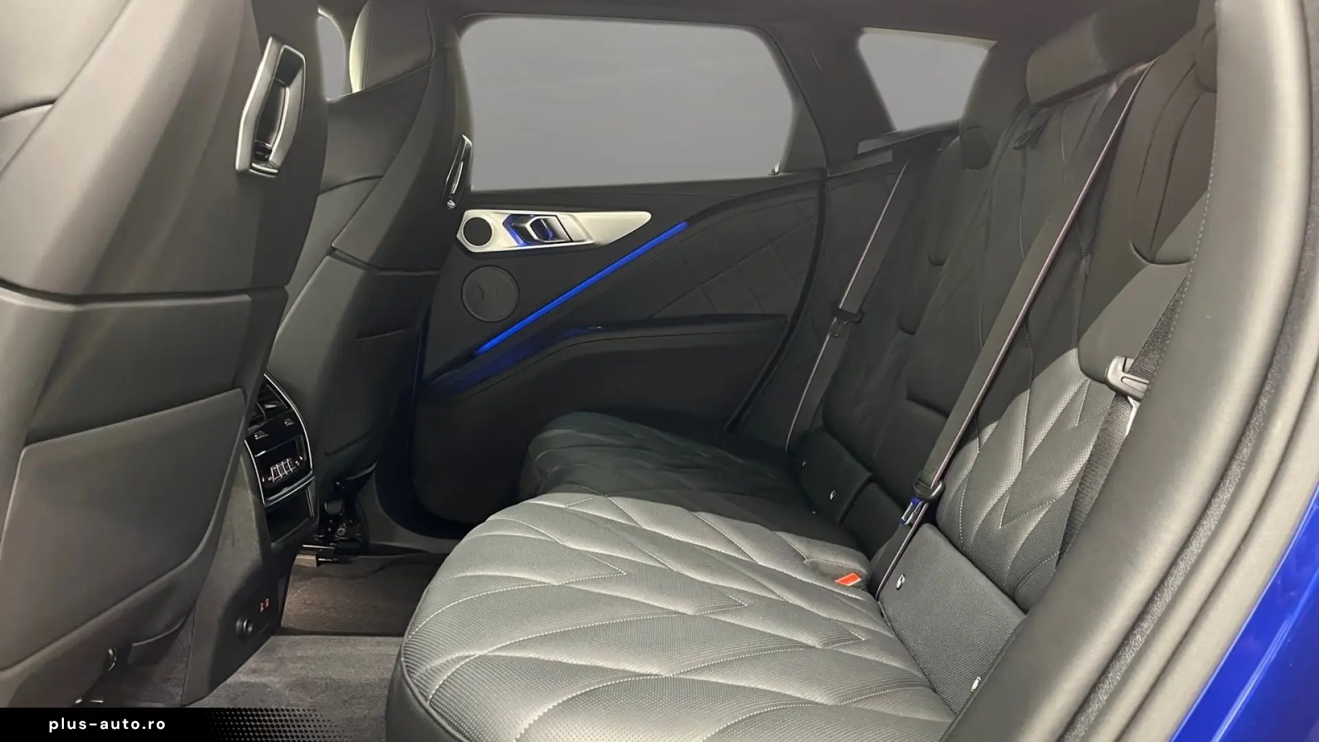 BMW XM 50e Massage AHK Driv.Assist