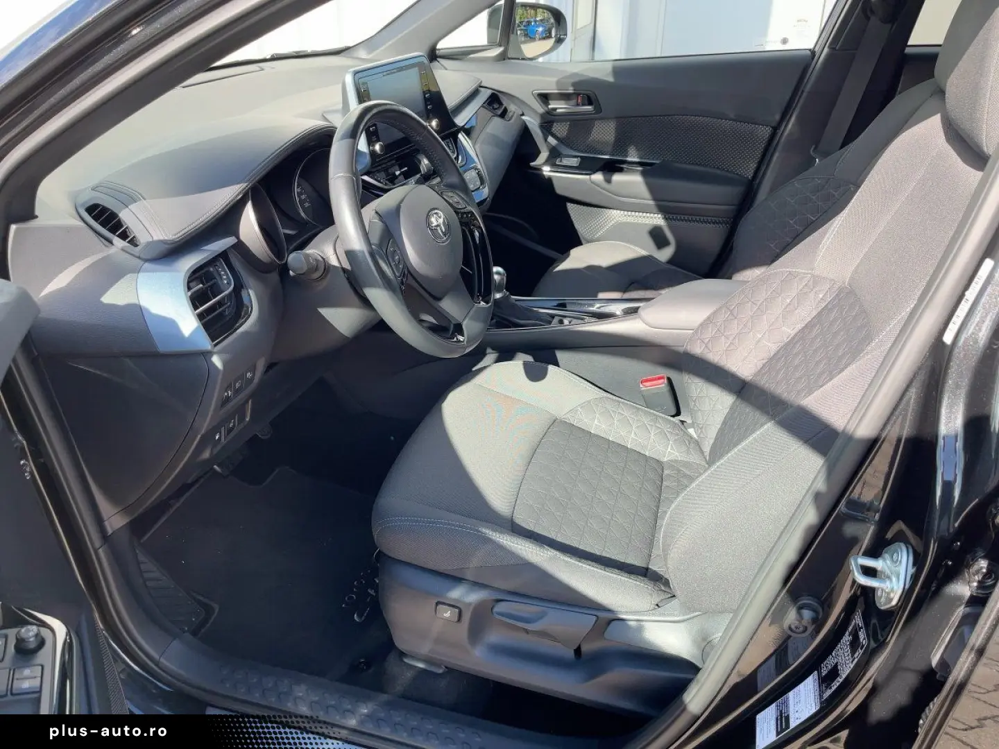 TOYOTA C-HR 1.8 Hybrid Team D Navi ACC KAM SHZ DAB