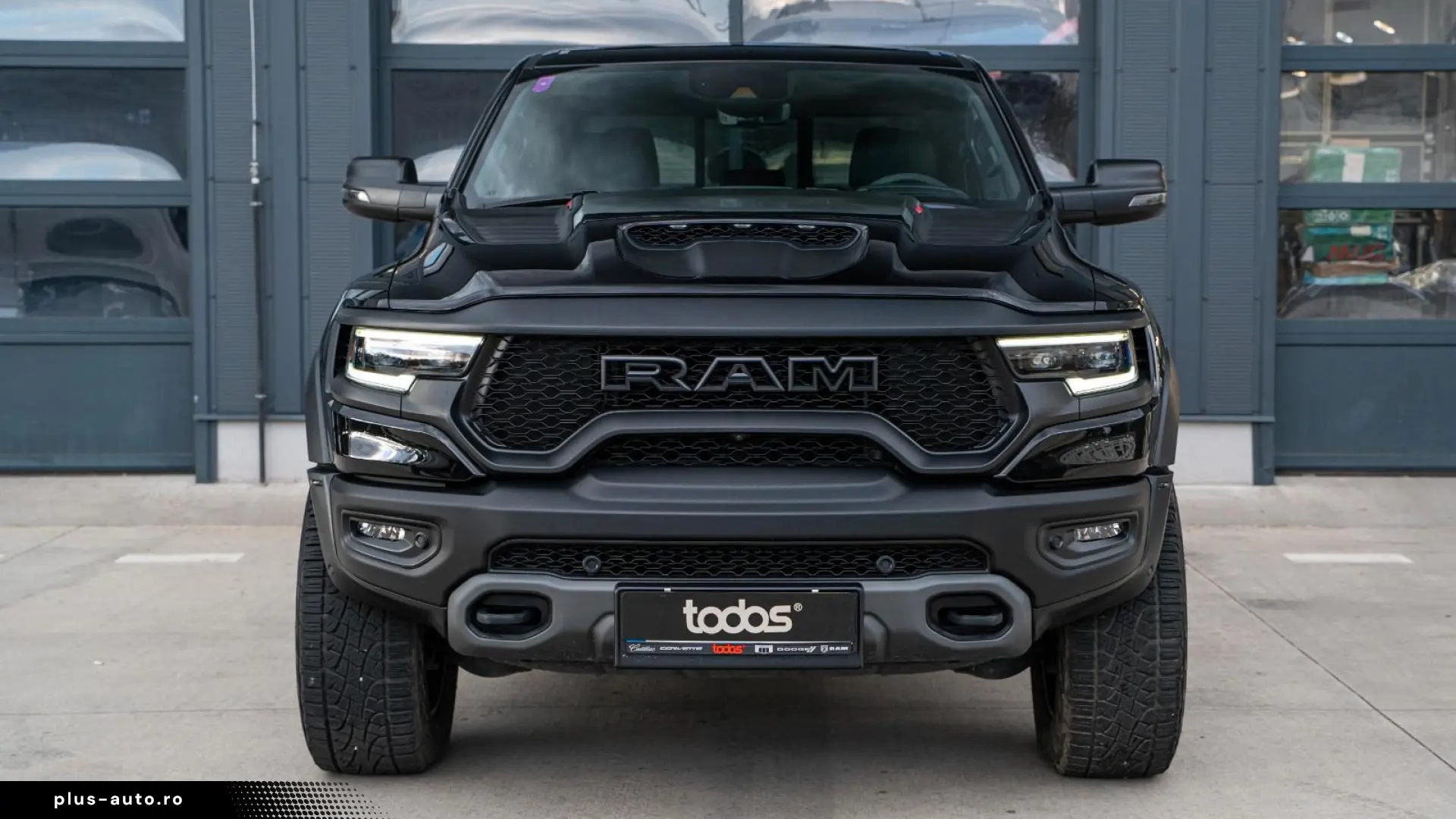 Dodge RAM 1500 TRX 6.2 V8 Supercharged – 711 CP