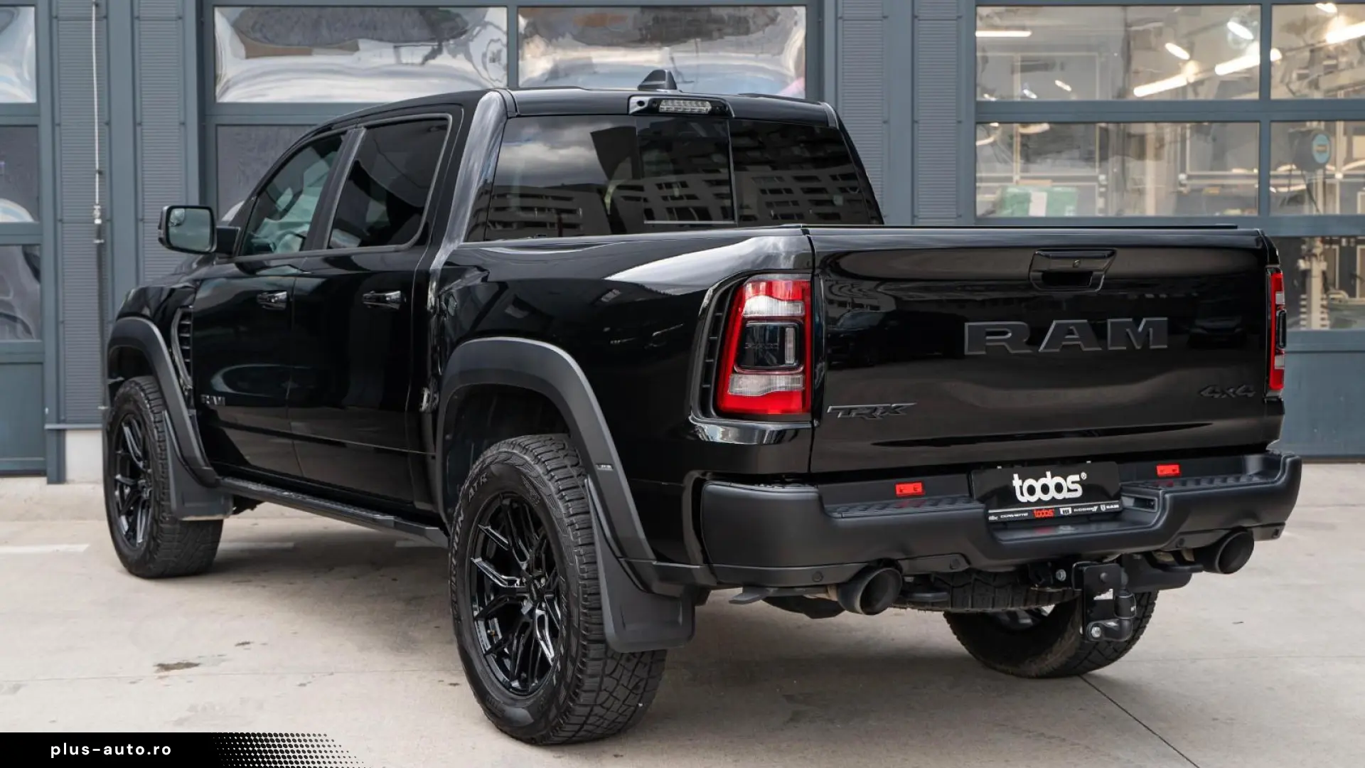 Dodge RAM 1500 TRX 6.2 V8 Supercharged – 711 CP