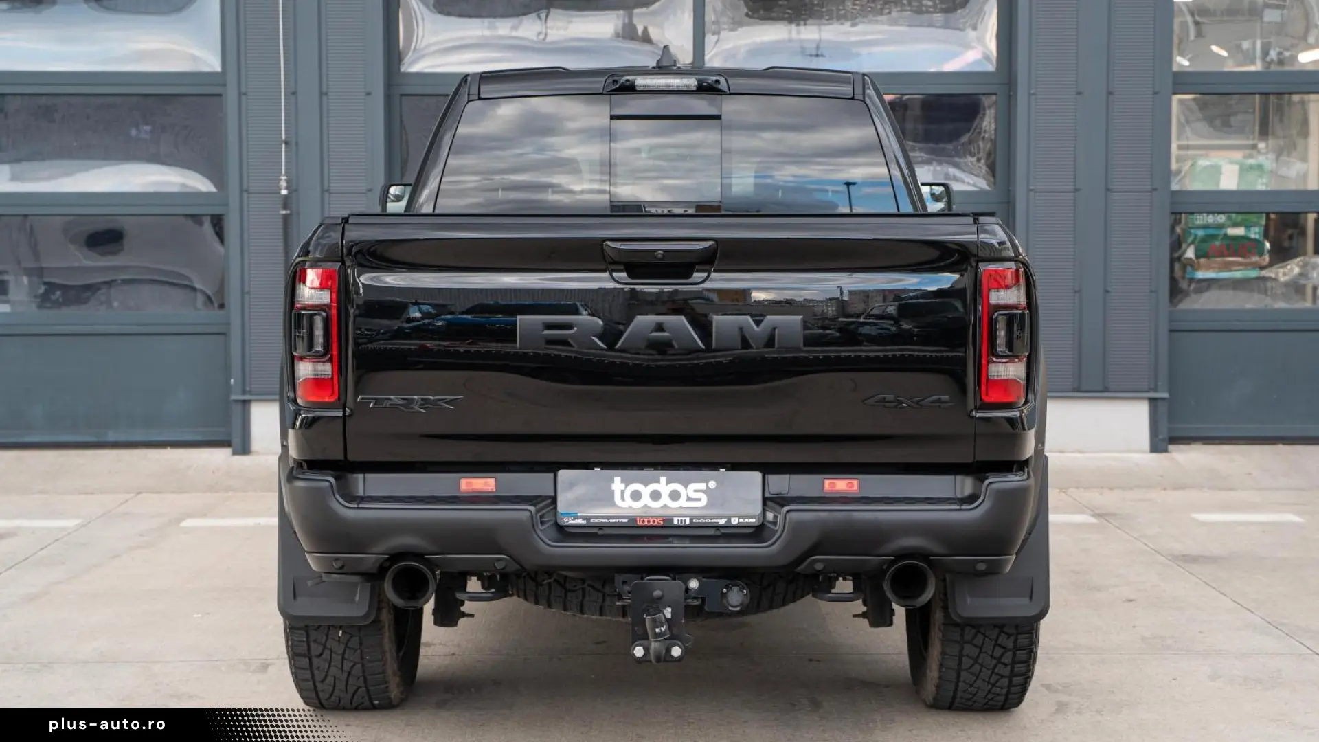 Dodge RAM 1500 TRX 6.2 V8 Supercharged – 711 CP